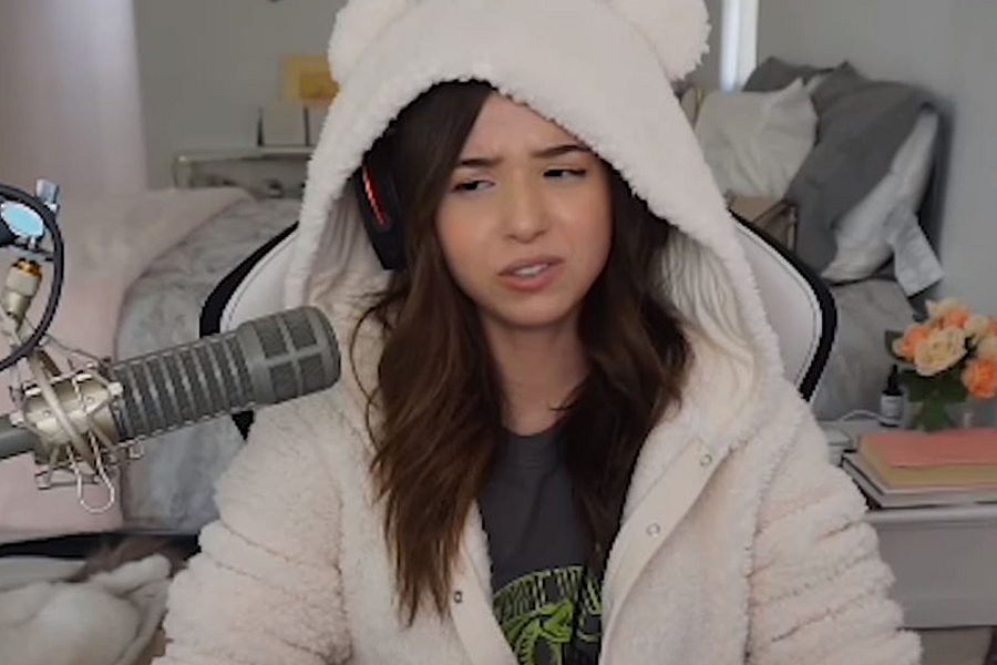 Pokimane Gets Emotional On Stream While Talking For Xqc Twitch Nude