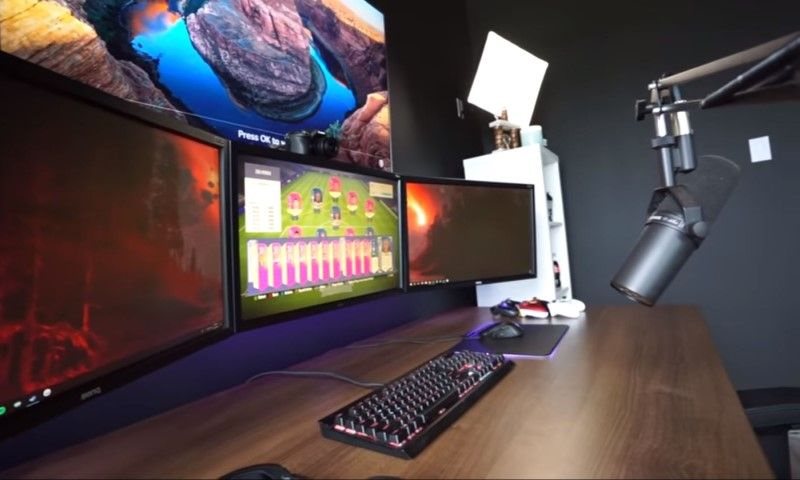 Castro_1021’s Gaming Setup: An In-Depth Look