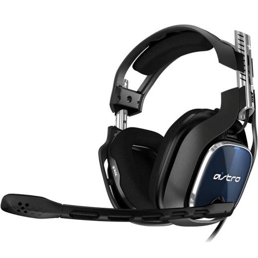 Headset used in Swaggs gaming setup
