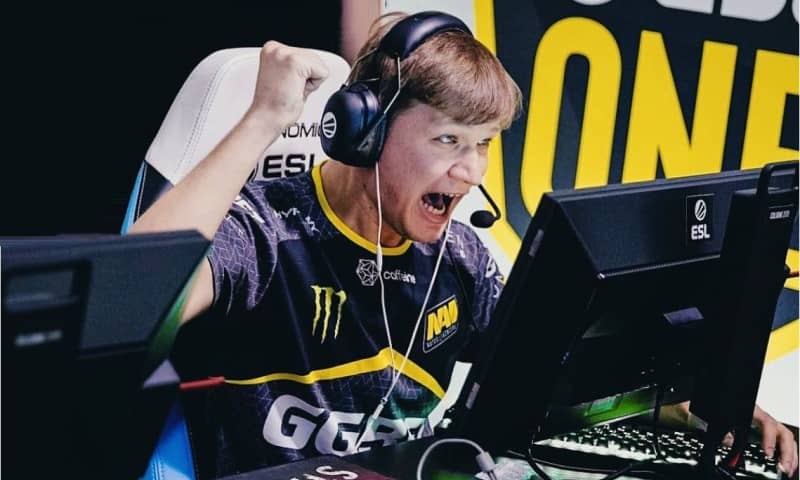 An In-Depth Look At S1mple’s Gaming Setup