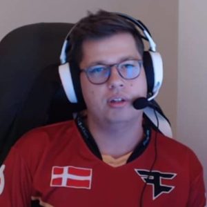 Karrigango csgo streamer