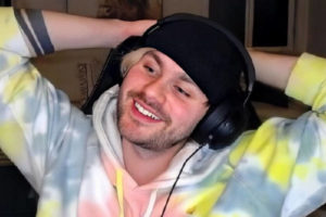 Michael Clifford Praises Bisexual Chat