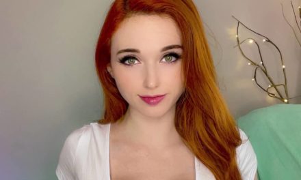 Amouranth Returns From Twitch Ban