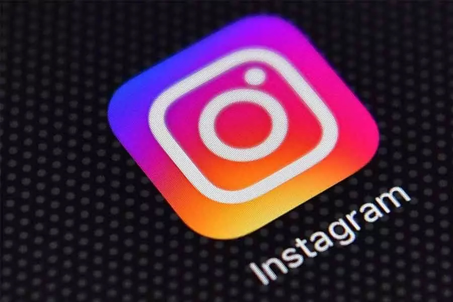Instagram Moderators Live Broadcasts