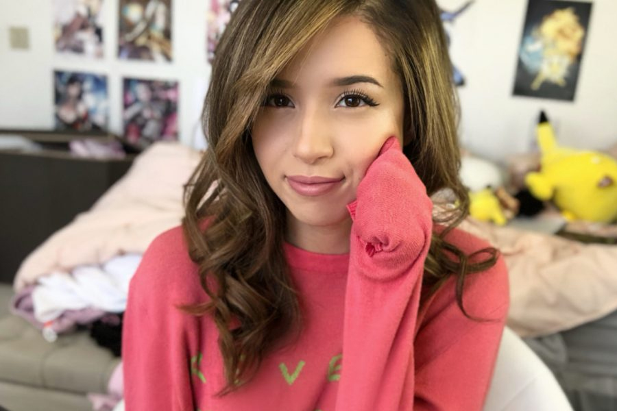 Santa Pokimane Returns