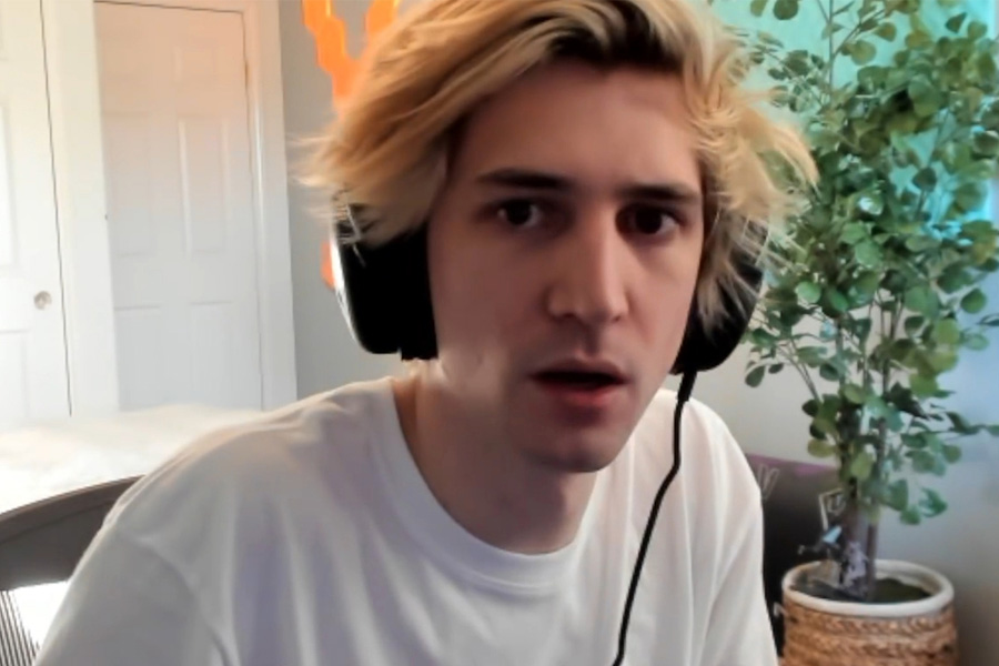 xQc Reacts To Valorant File Size