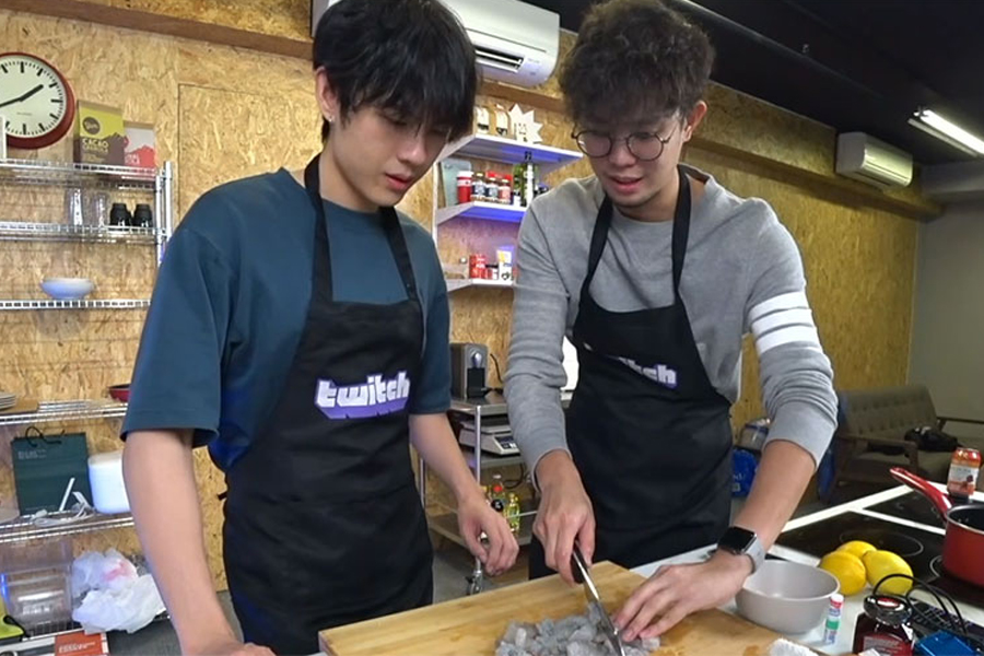Twitch Rival Singapore Streamers Competing On Who’s The Best Chef