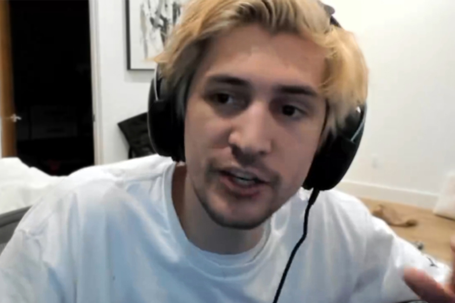xQc Returns To Canada