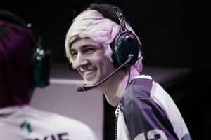 xQc Hits 11 Million Followers On Twitch