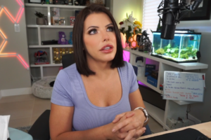 Adriana Chechik Returning To Twitch